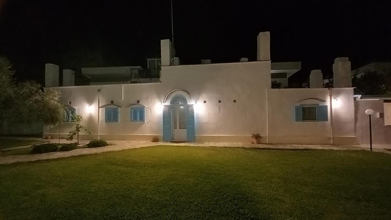 Villino Tronchetto Bianco Mola di Bari Exterior foto