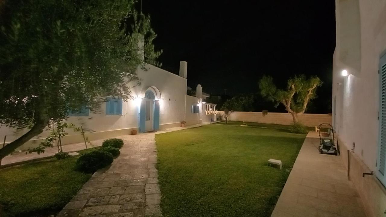 Villino Tronchetto Bianco Mola di Bari Exterior foto